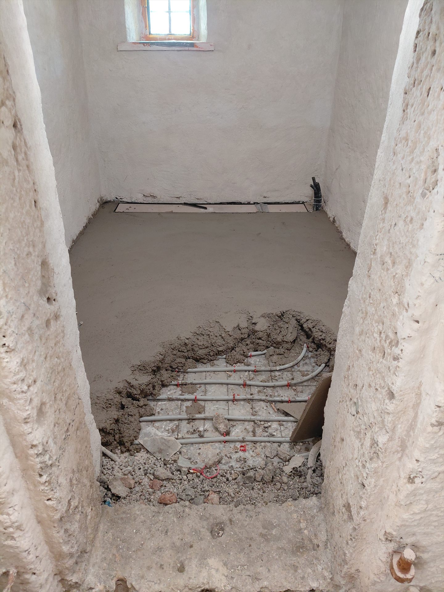 denkmalpflege-kalk-trass-estrich-auf-bodenheizung denkmalpflege-kalk-trass-estrich-auf-bodenheizung